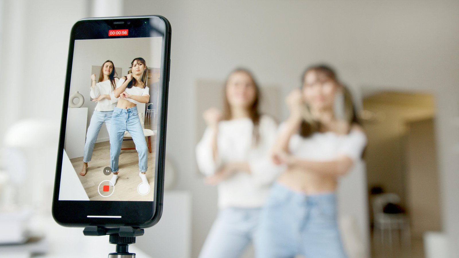 INFLUENCER MARKETING